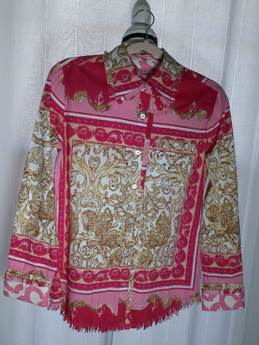 TIZZIE NWOT Long Sleeves Collared Button-Up Pink & Gold Pattern Blouse S